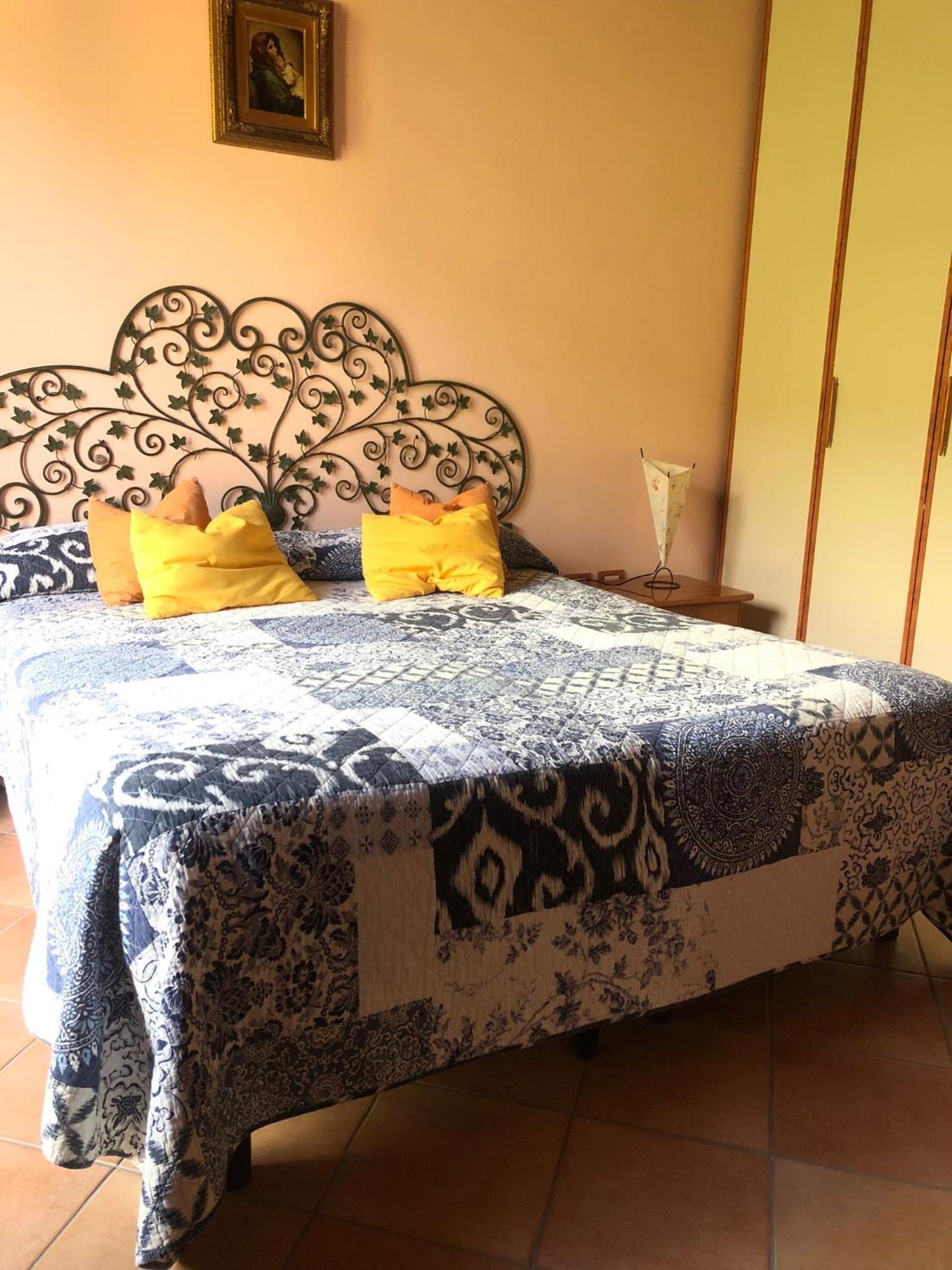 B&B La Rosa ซาแลร์โน ภายนอก รูปภาพ