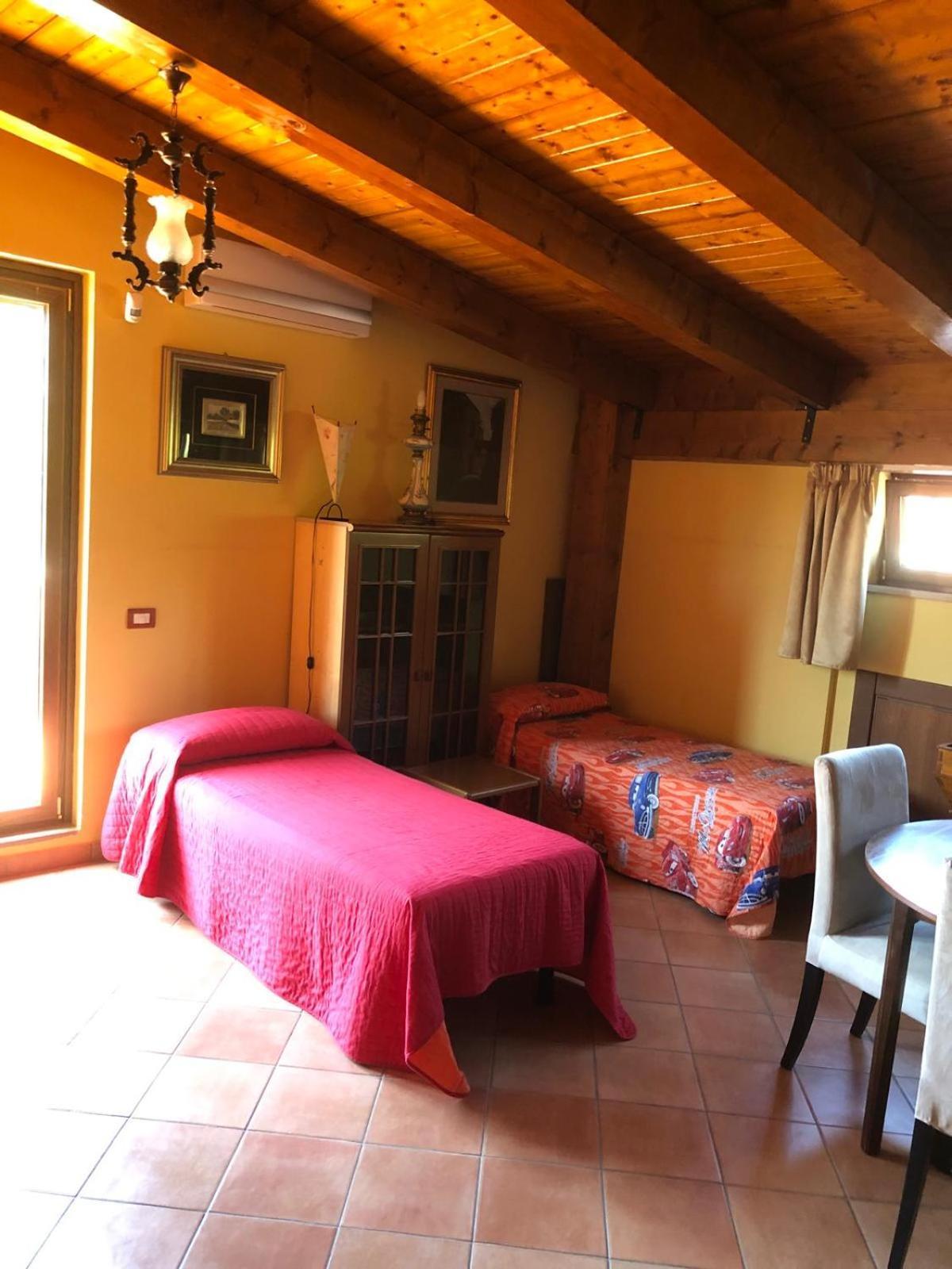 B&B La Rosa ซาแลร์โน ภายนอก รูปภาพ